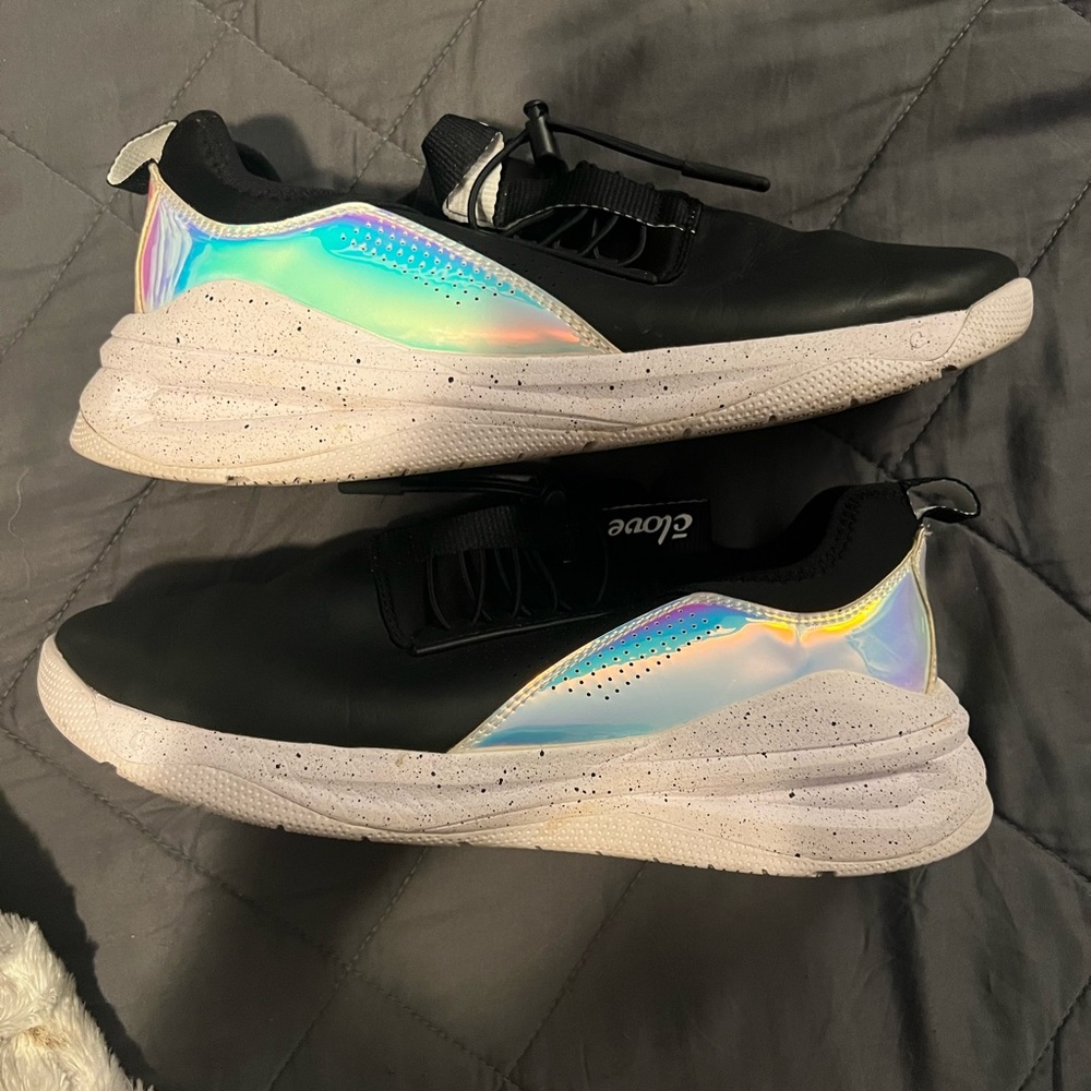 Limited edition Clove shoes